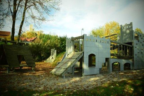Spielplatz, Bild 1
