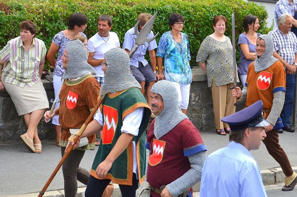 Rittergruppe, Bild 10