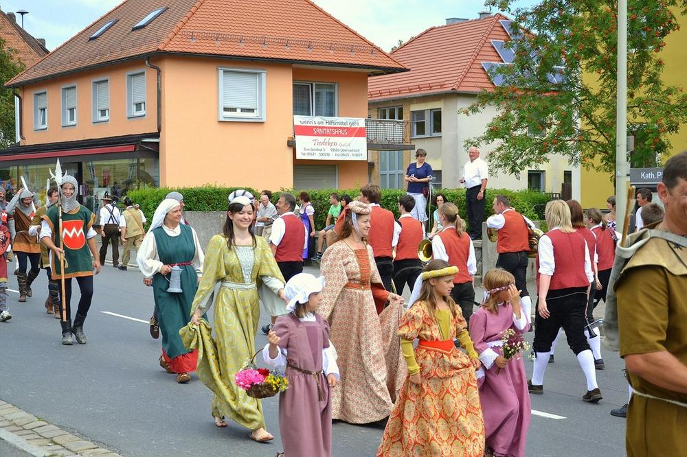 Rittergruppe, Bild 2