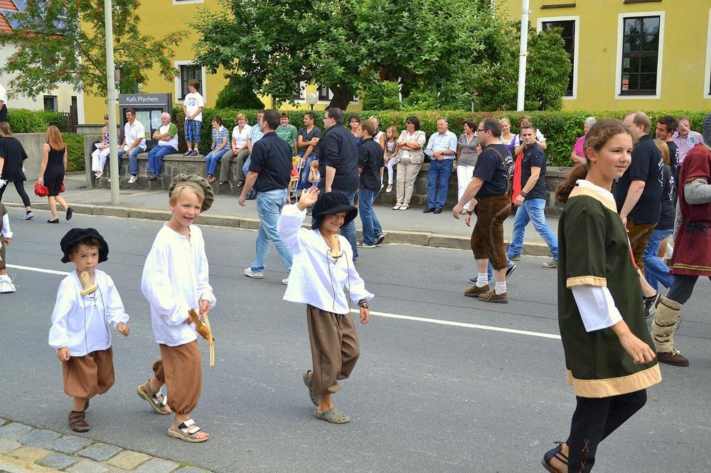Rittergruppe, Bild 4