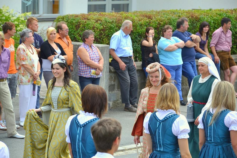 Rittergruppe, Bild 9