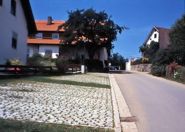 Neu angelegter Parkplatz